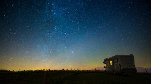 狮子座流星雨周期(狮子座流星雨时间)