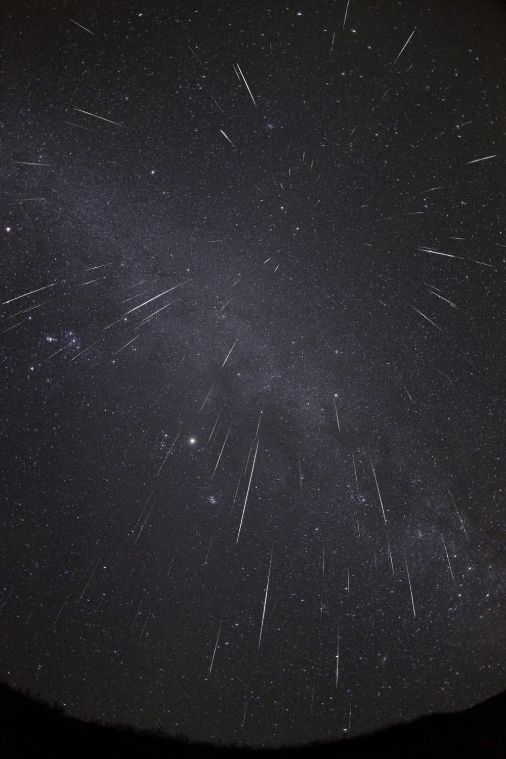 双子座流星雨(双子座流星雨迎来极大期)